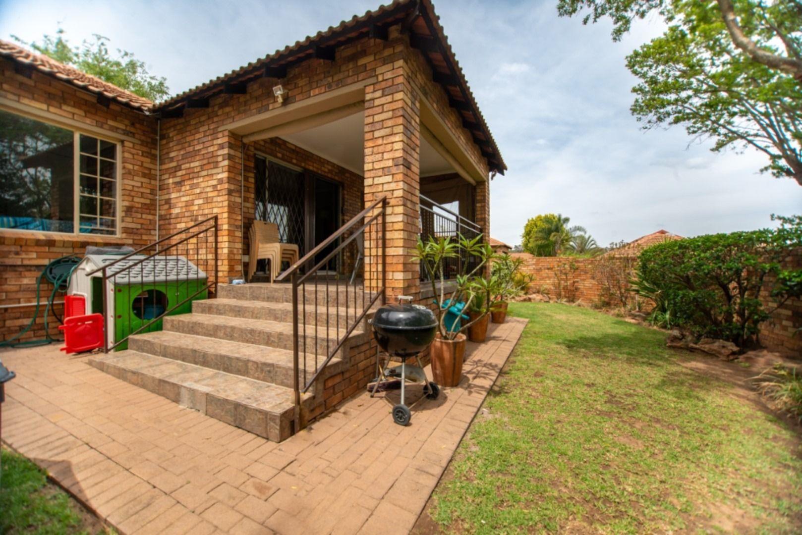 North Riding Property Townhouses for sale in North Riding