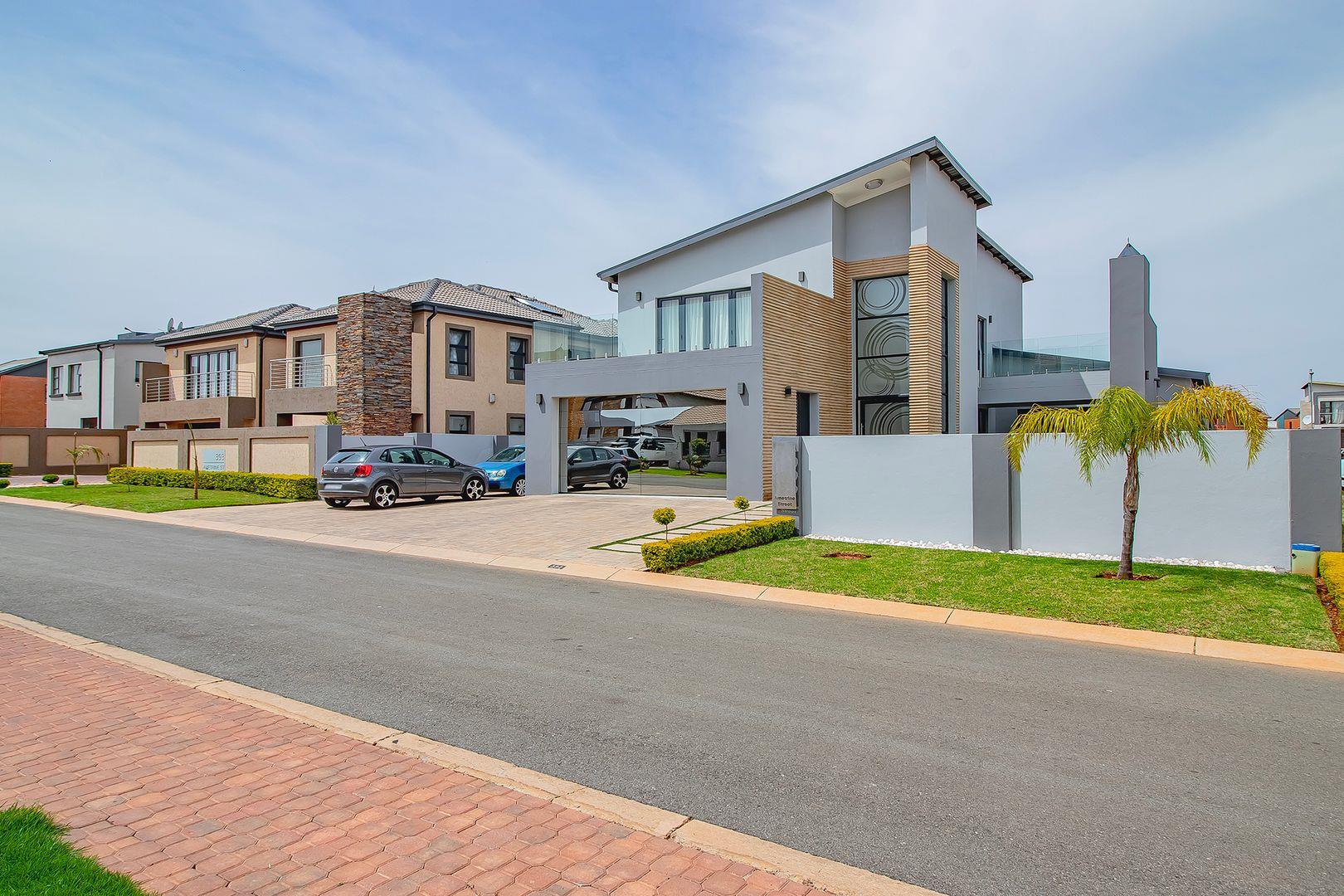 4 Bedroom House for sale in Zambezi Manor Lifestyle Estate P24113581533