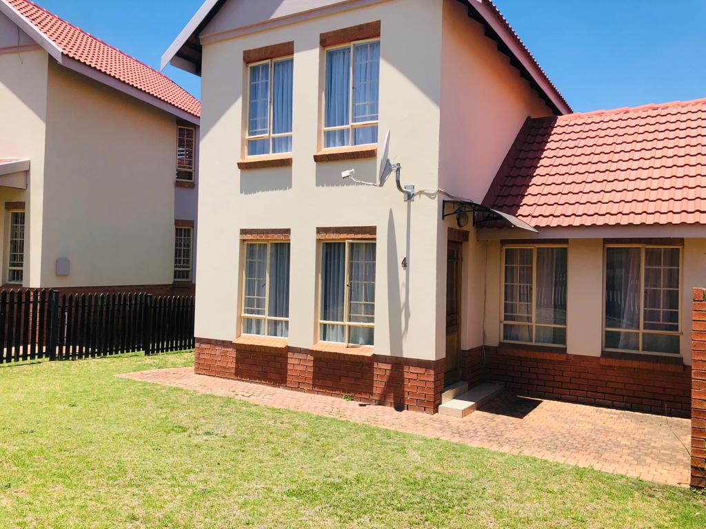 Brooklands Lifestyle Estate Property Property and houses for sale in