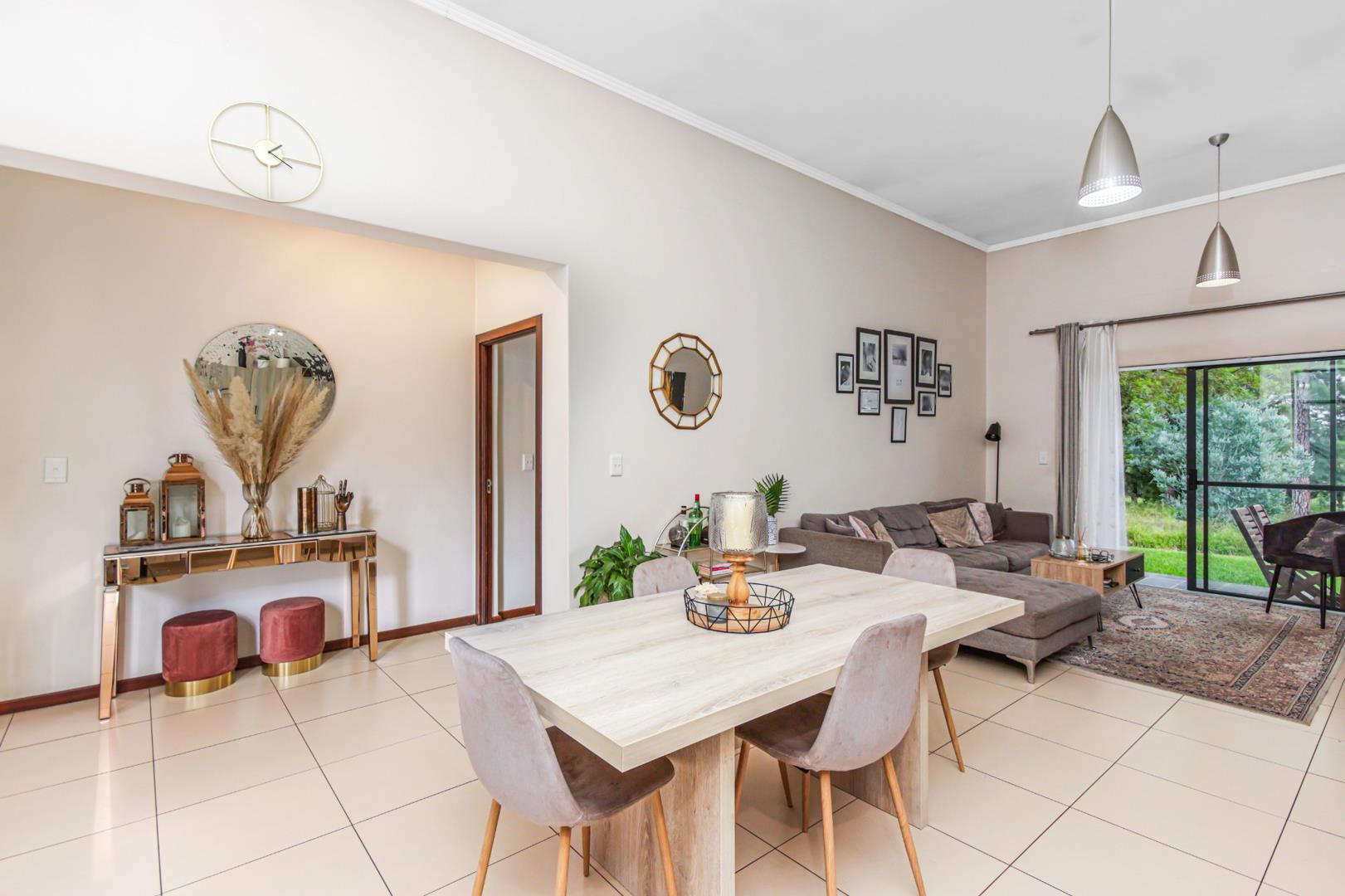 3 Bedroom Townhouse for sale in Jackal Creek Golf Estate P24113586340