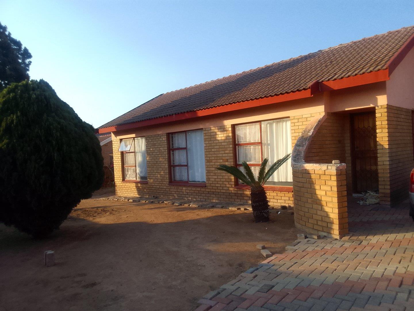 Flora Park, Polokwane Property Property and houses for sale in Flora