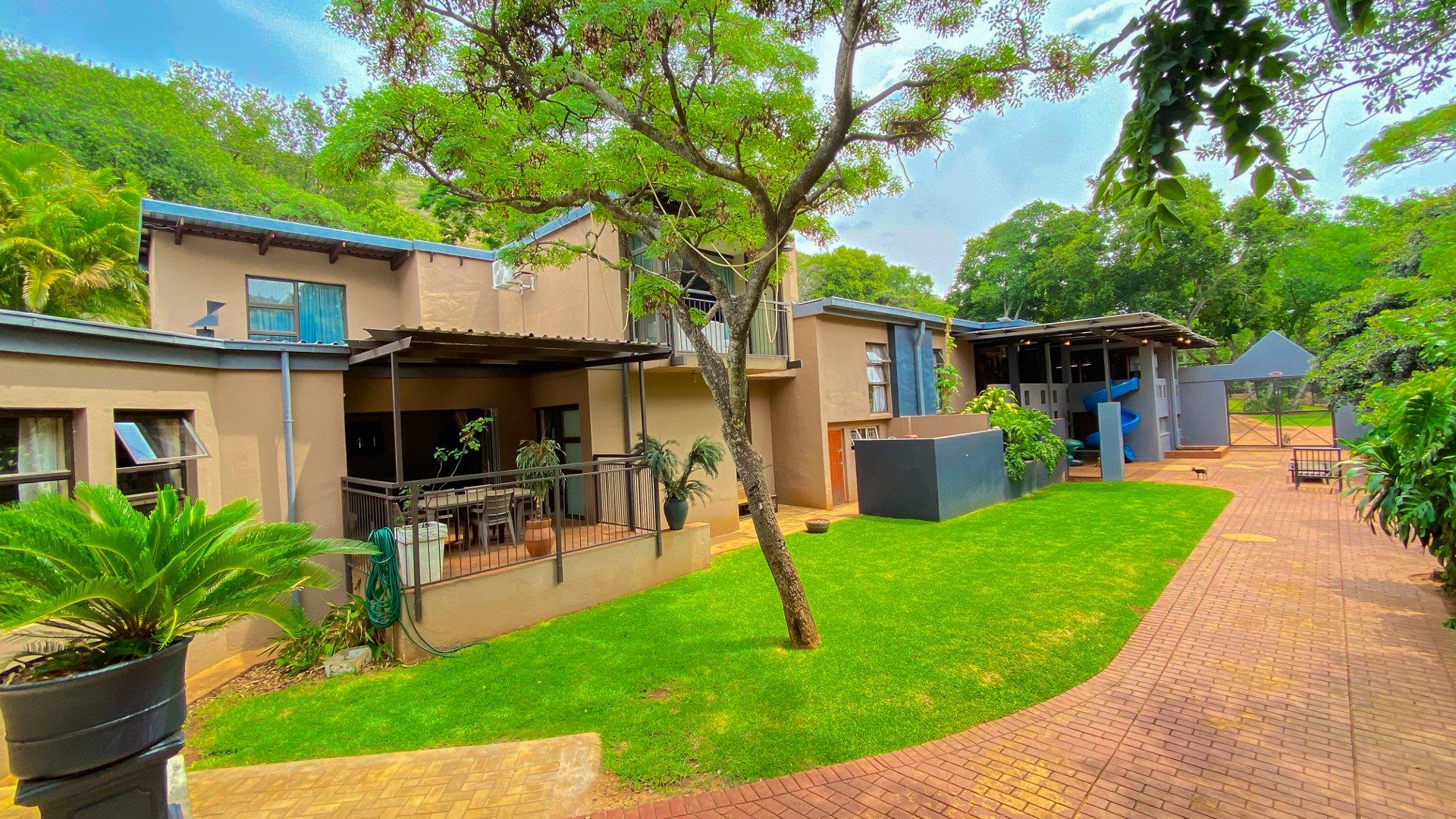 7 Bedroom House for sale in Pretoria North P24113589835