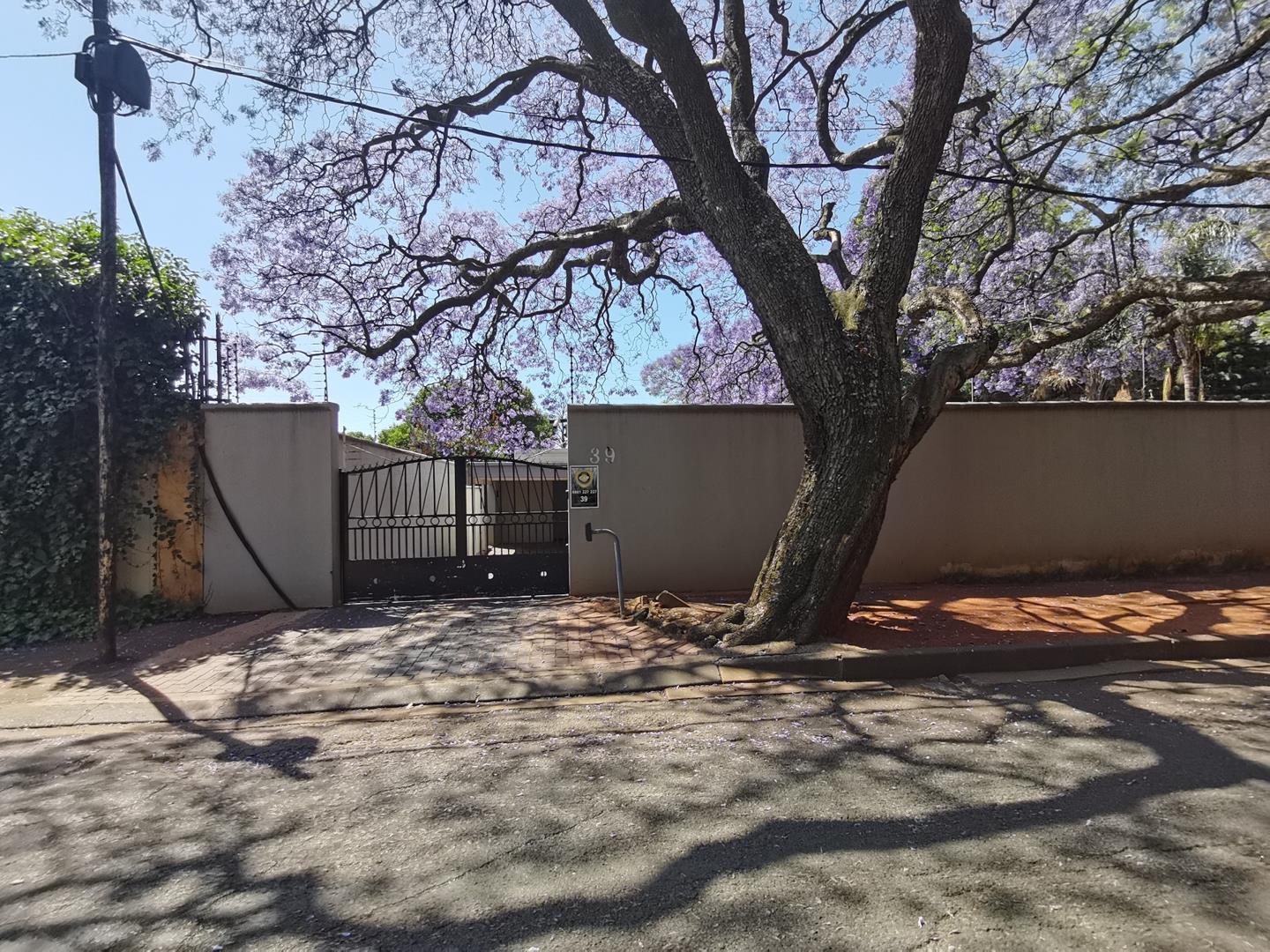 Commercial property for sale in Houghton Estate 39 Saint Peter Road