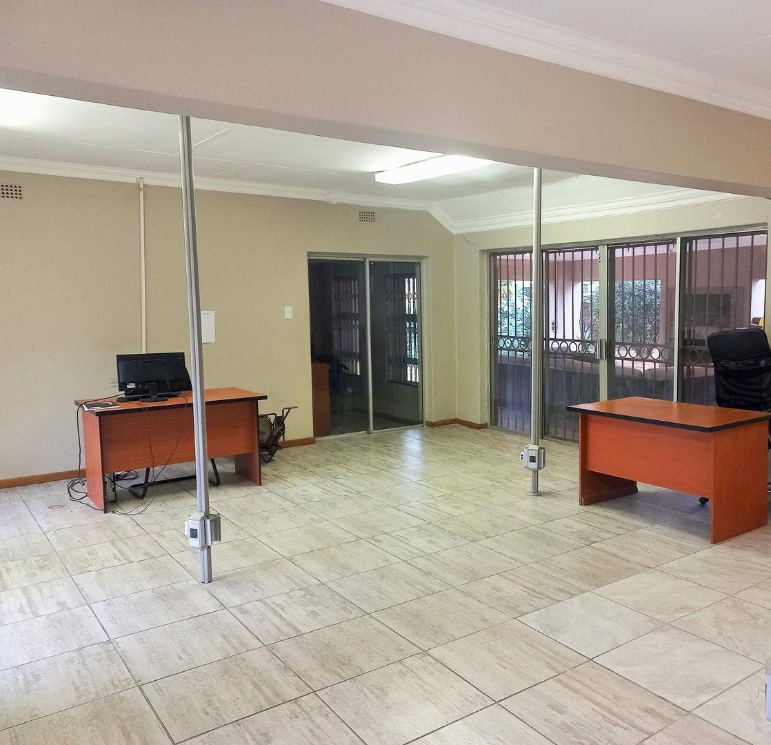 Commercial property to rent in Kempton Park Central 23 Highveld