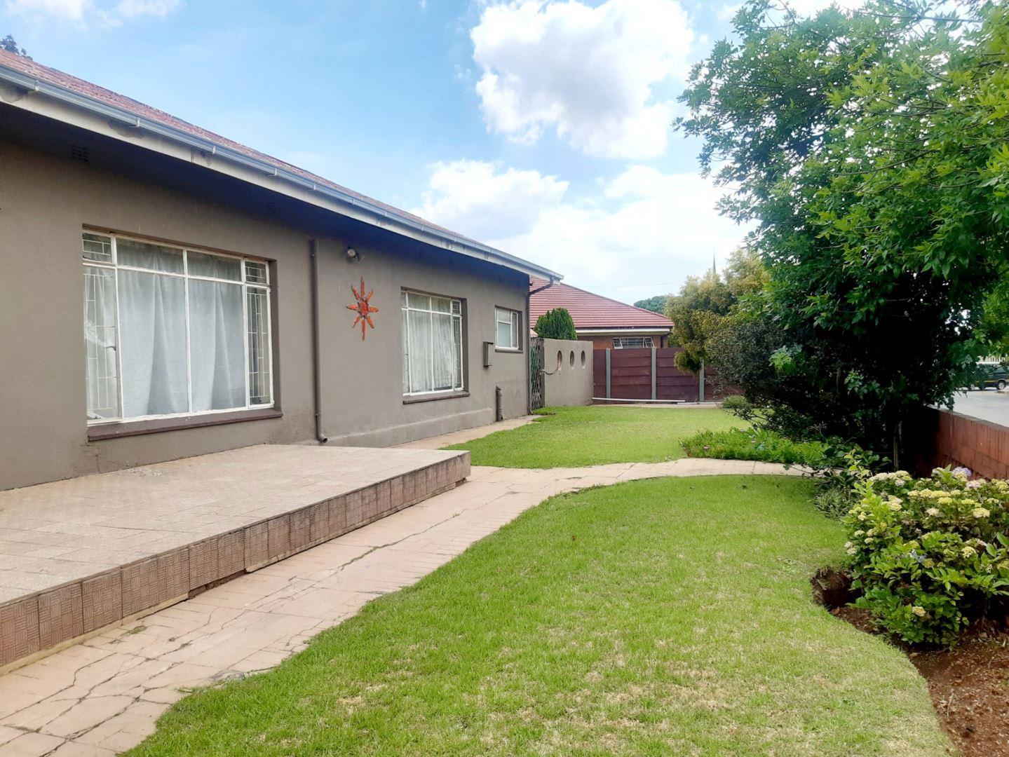 4 Bedroom House for sale in Brakpan Central P24113593595