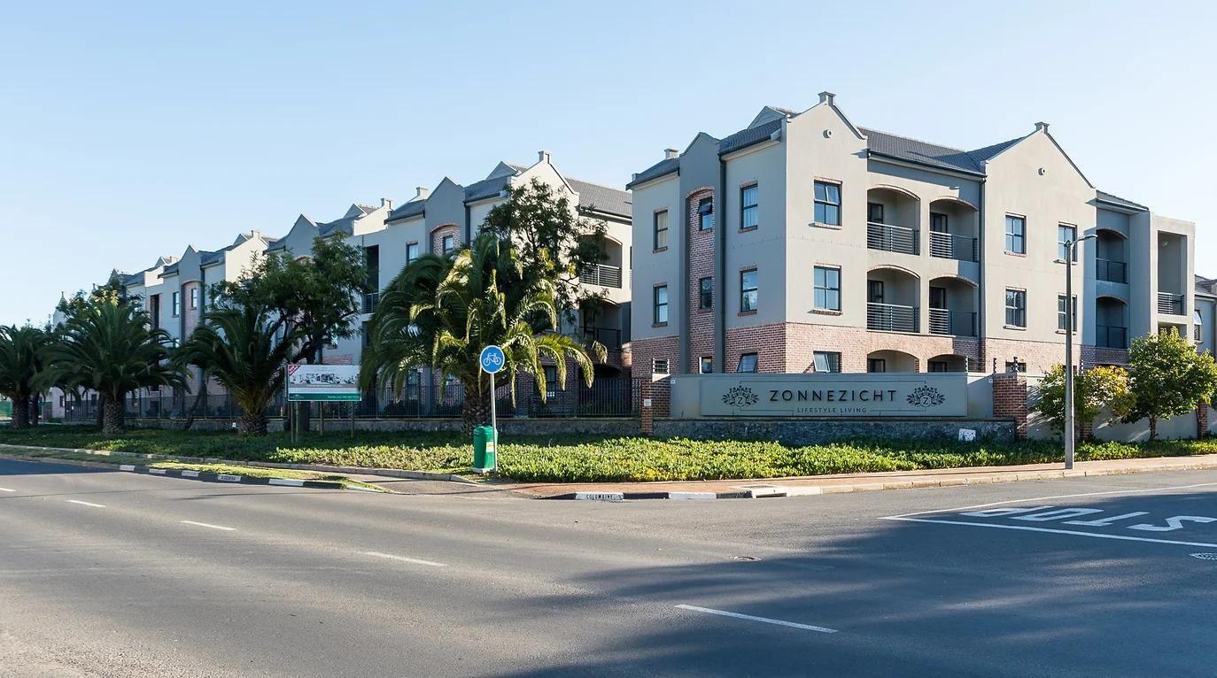 Apartments / flats for sale in Durbanville Durbanville Property