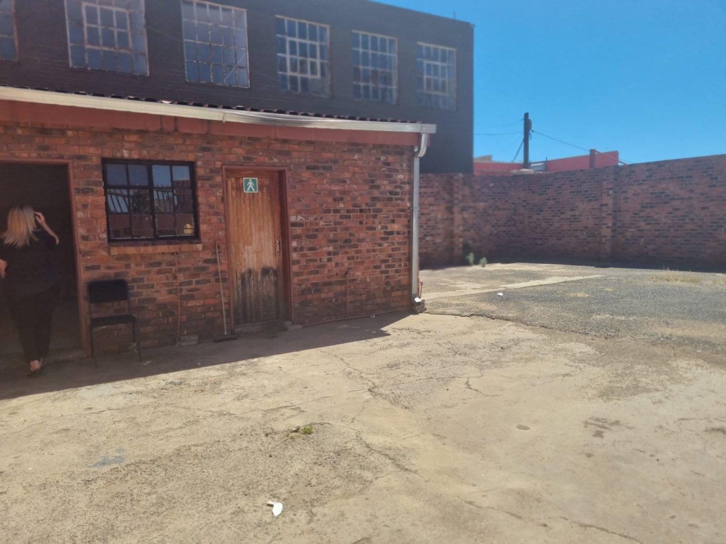 House for sale in Cecil Sussman P24113594615