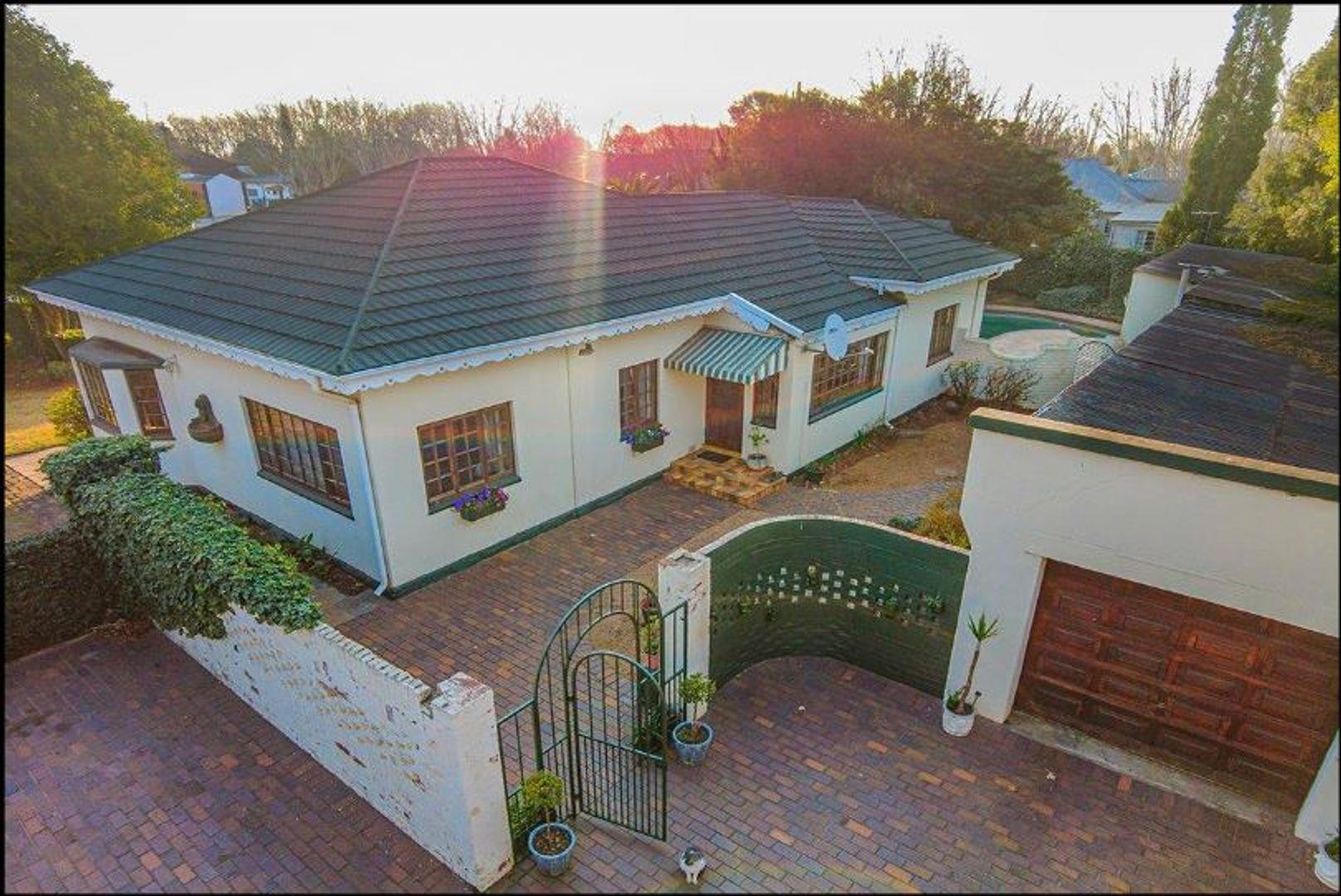 3 Bedroom House for sale in Benoni West P24113584335