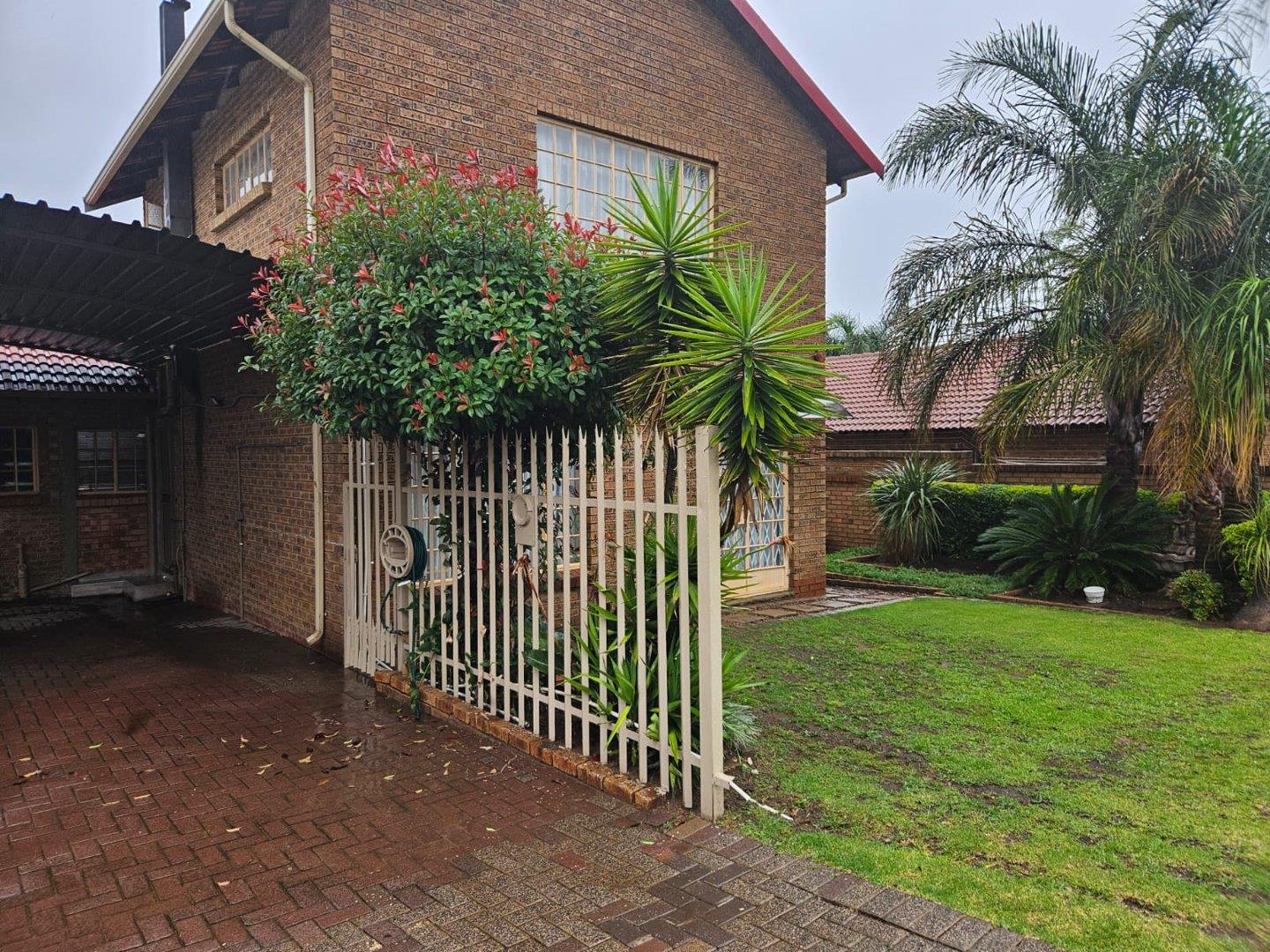 Emalahleni Property Houses for sale in Emalahleni