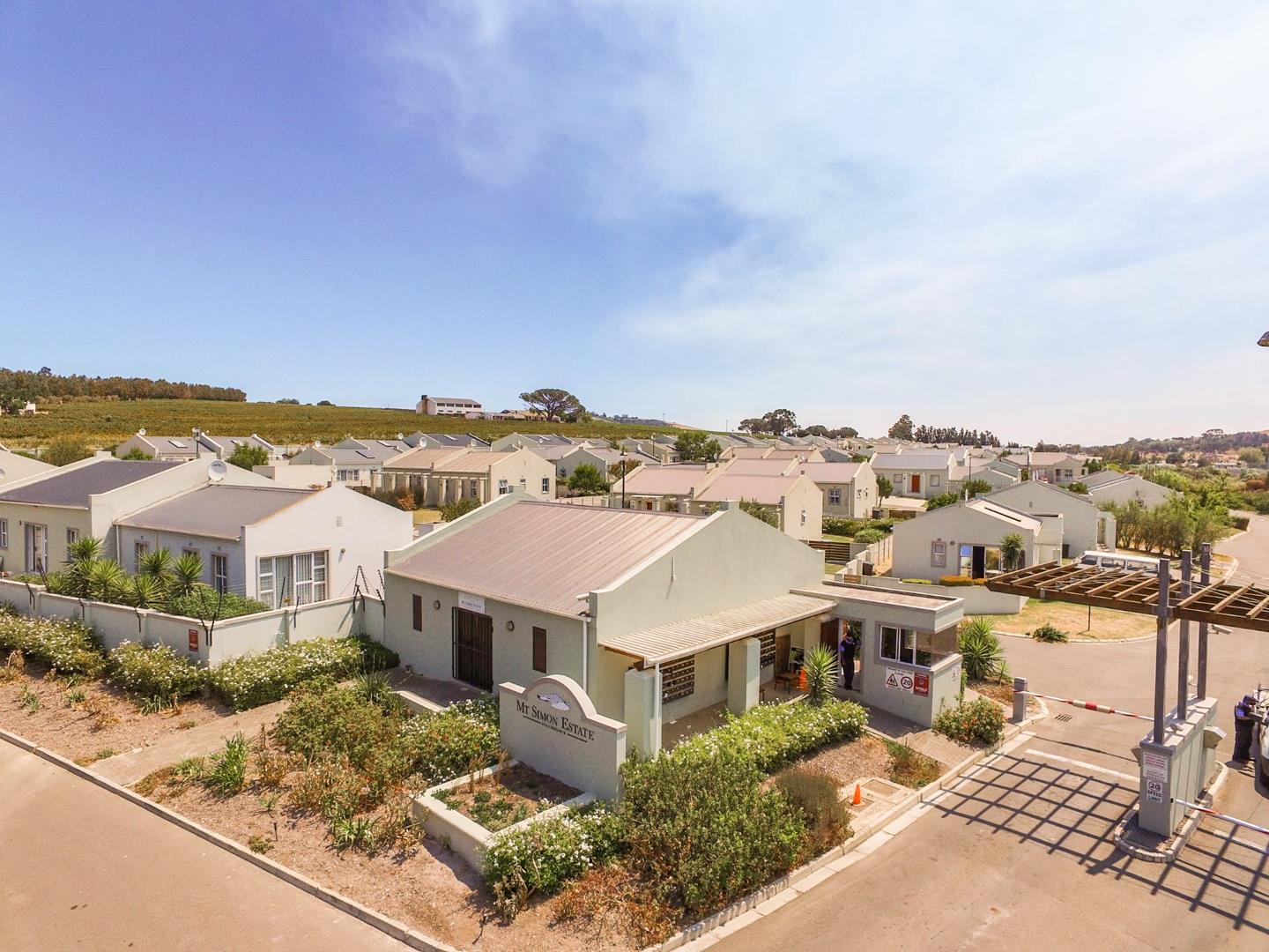 Townhouses for sale in Stellenbosch Stellenbosch Property