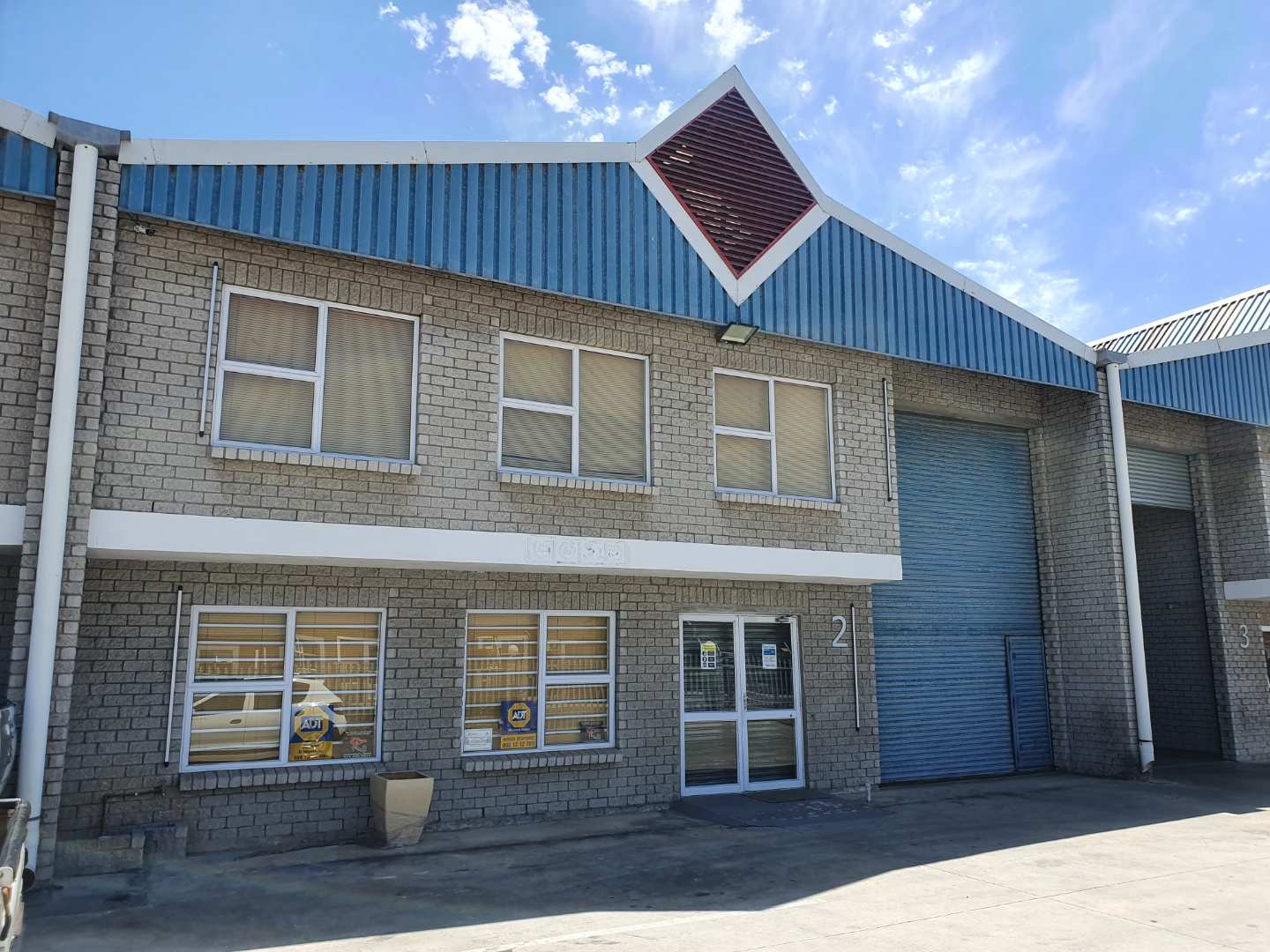 Montague Gardens Property Industrial property to rent in Montague