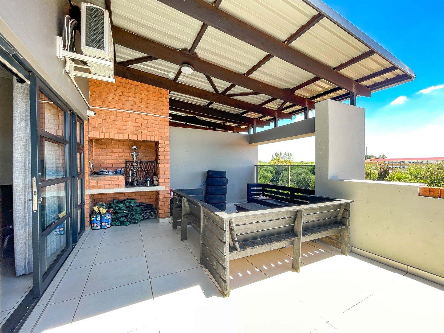 2 Bedroom Townhouse for sale in Bartlett P24113597565