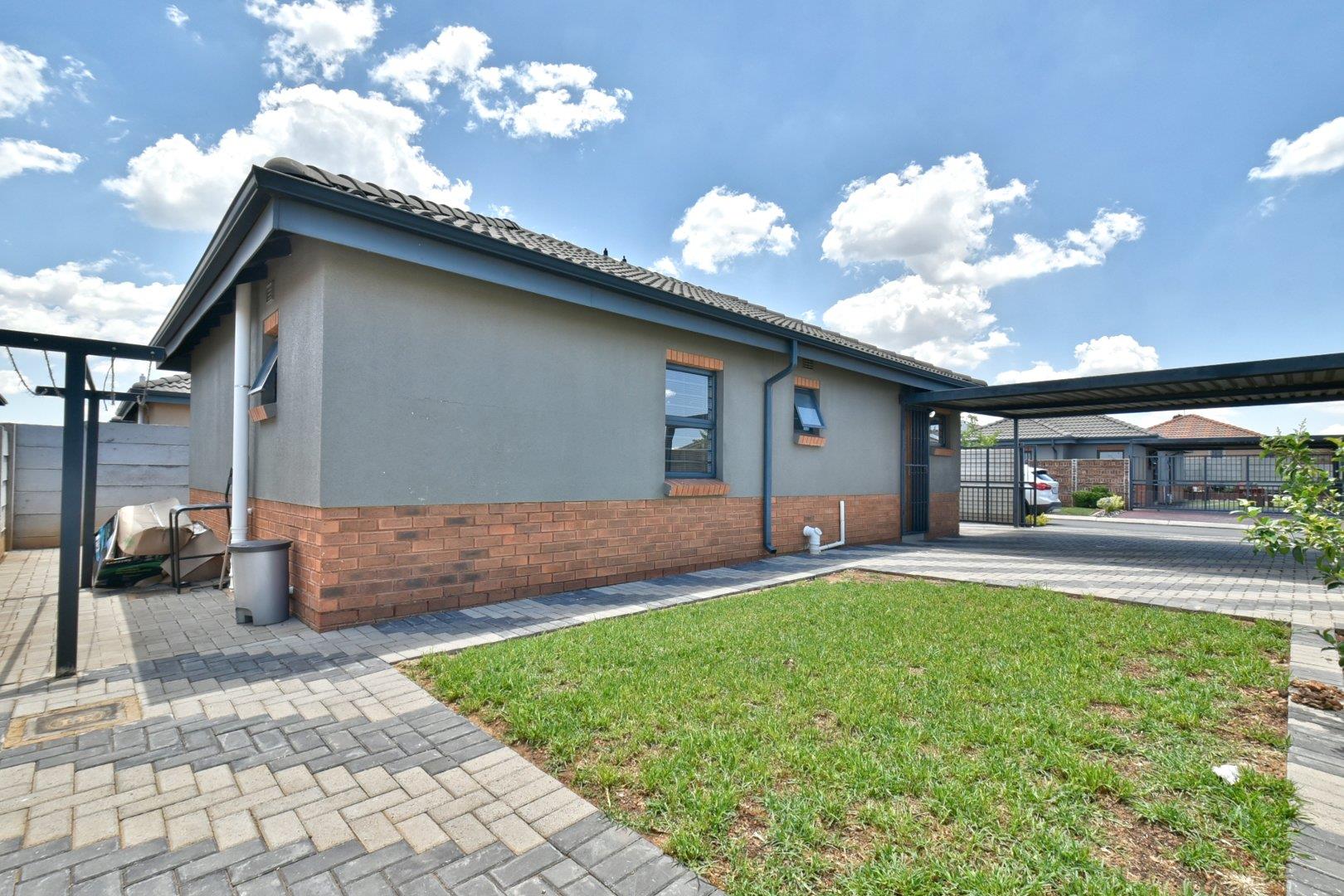 Leopard's Rest Security Estate Property Property and houses for sale