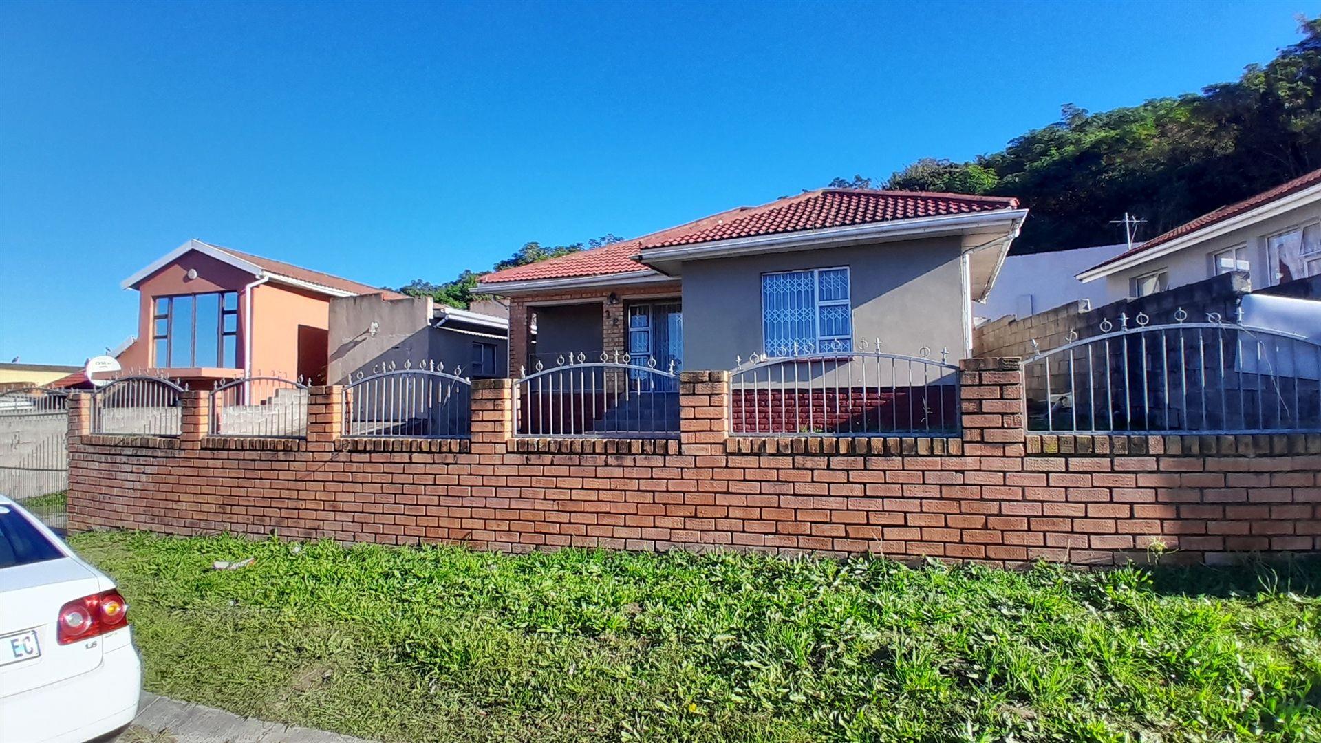 3 Bedroom House for sale in Braelyn Heights 13 Thorn Bush Place P24