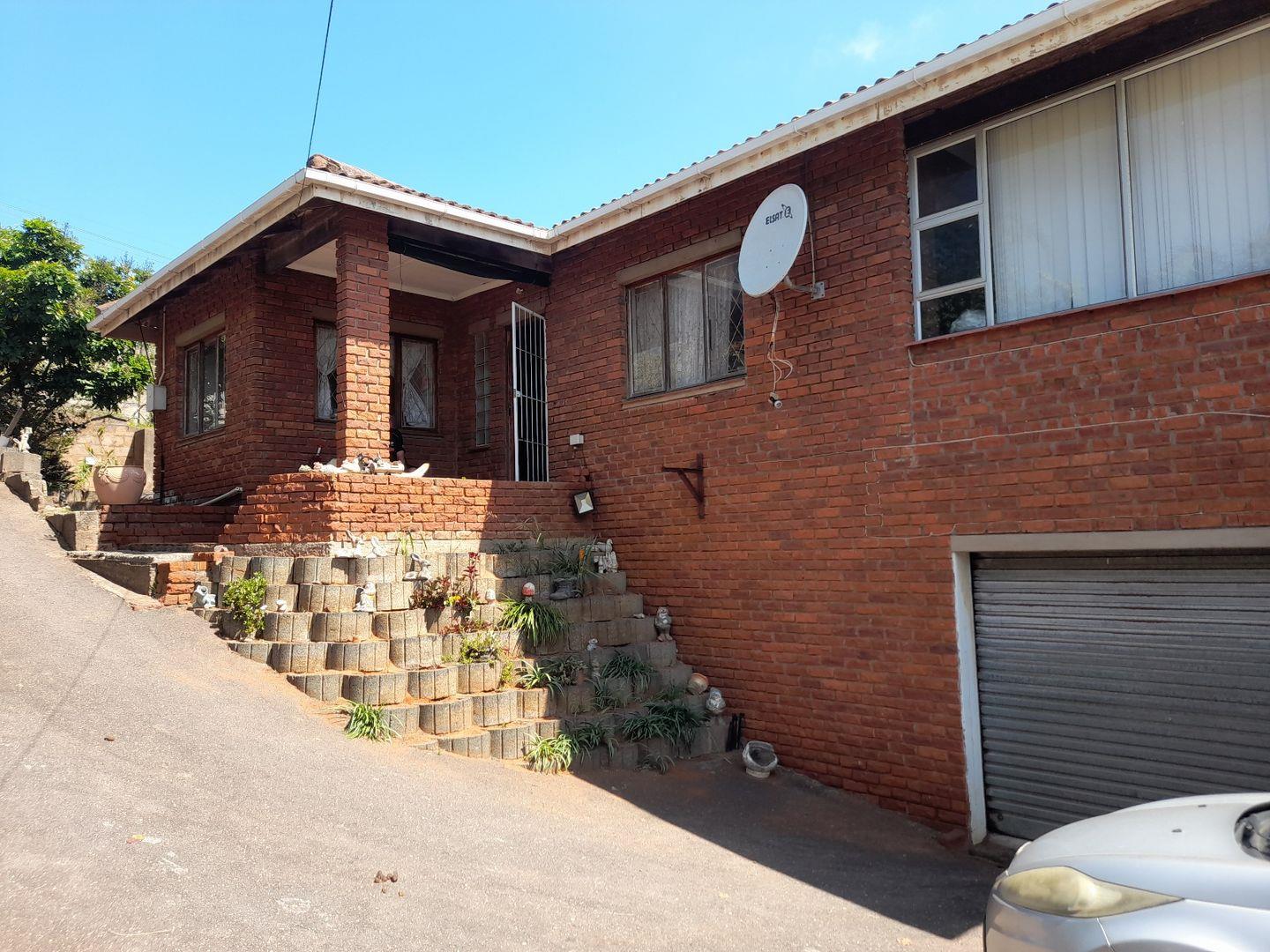 6 Bedroom House for sale in Bluff 20 Doble Road P24113601687