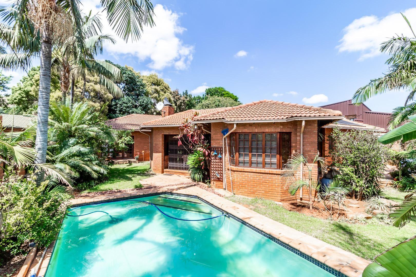 4 Bedroom House for sale in Montana Park P24113603105