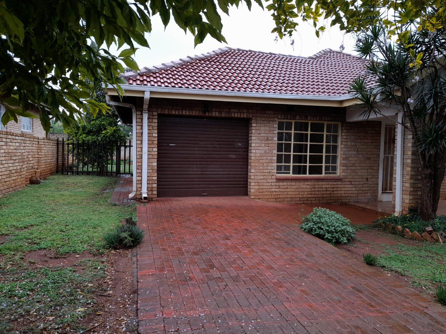 House to rent in Barberton P24114595876