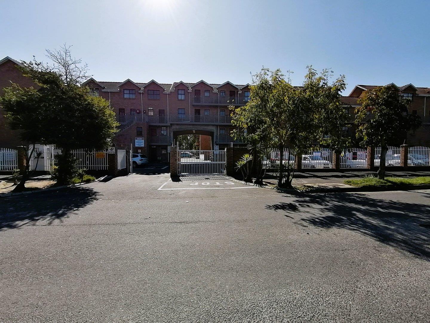 2 Bedroom Apartment / flat for sale in Brackenfell Central P24113604675