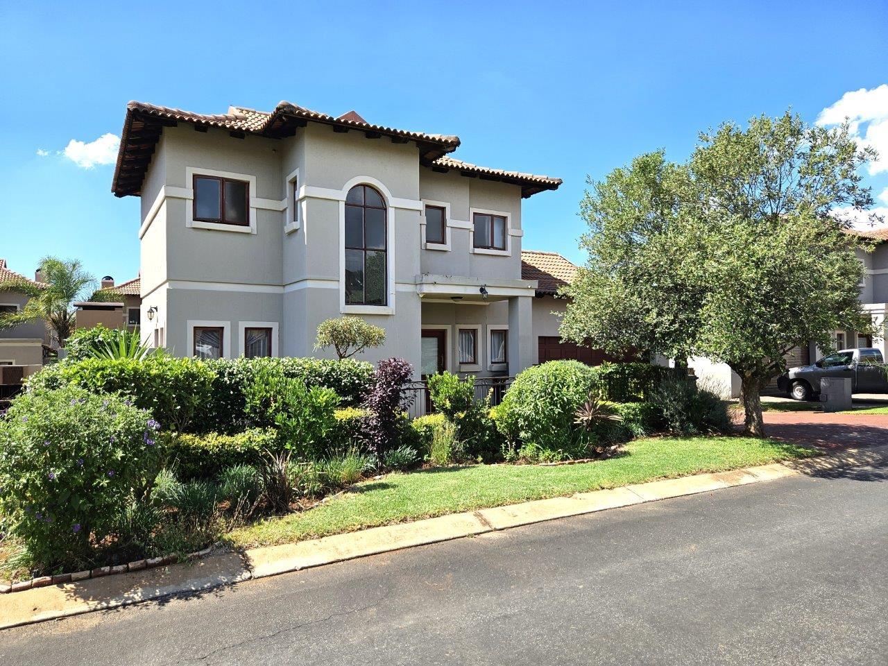 3 Bedroom House for sale in Xanadu P24113604755