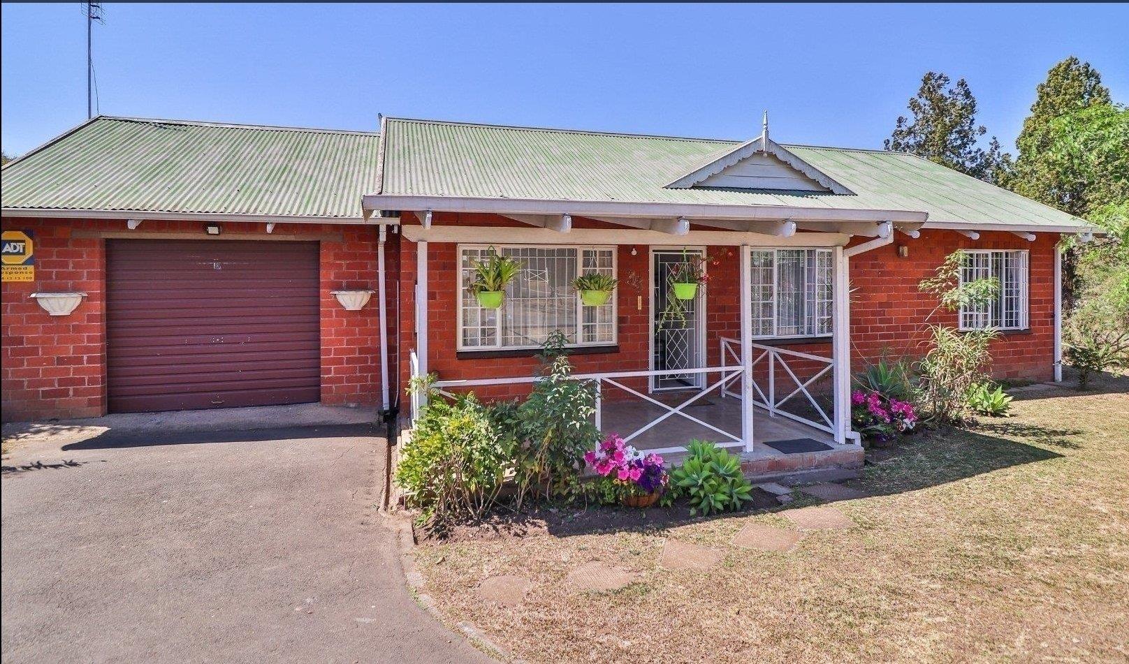 3 Bedroom Townhouse for sale in Lincoln Meade P24113604948