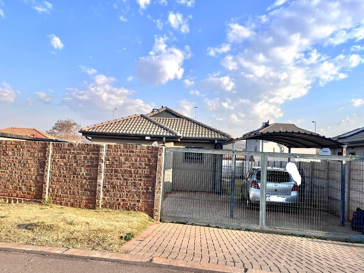 3 Bedroom House for sale in Elandspoort 3766 Taita Falconelandspoort