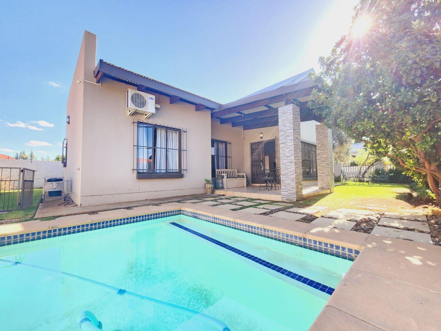 3 Bedroom House for sale in Baillie Park P24113607821