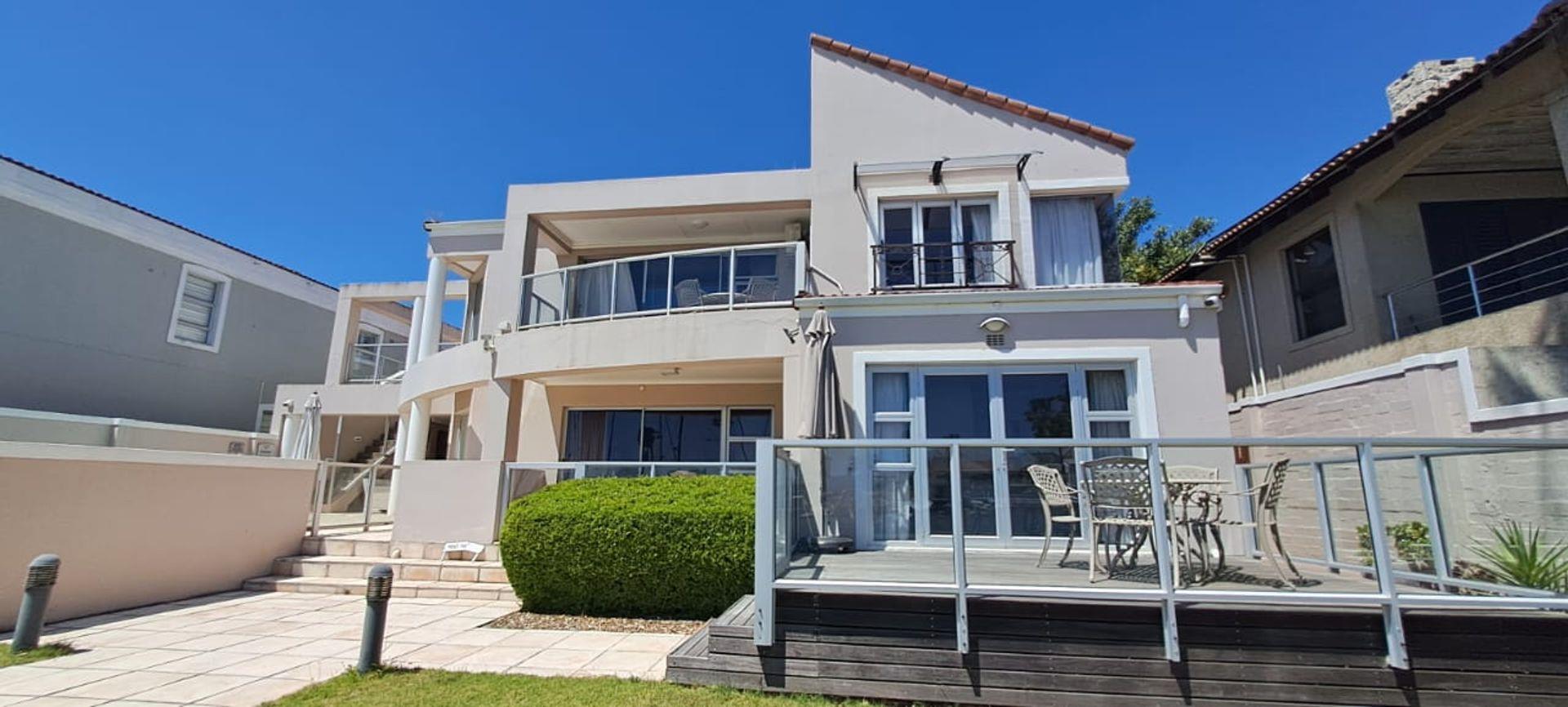 6 Bedroom House for sale in Port Owen 39 Helena Street P24113607881