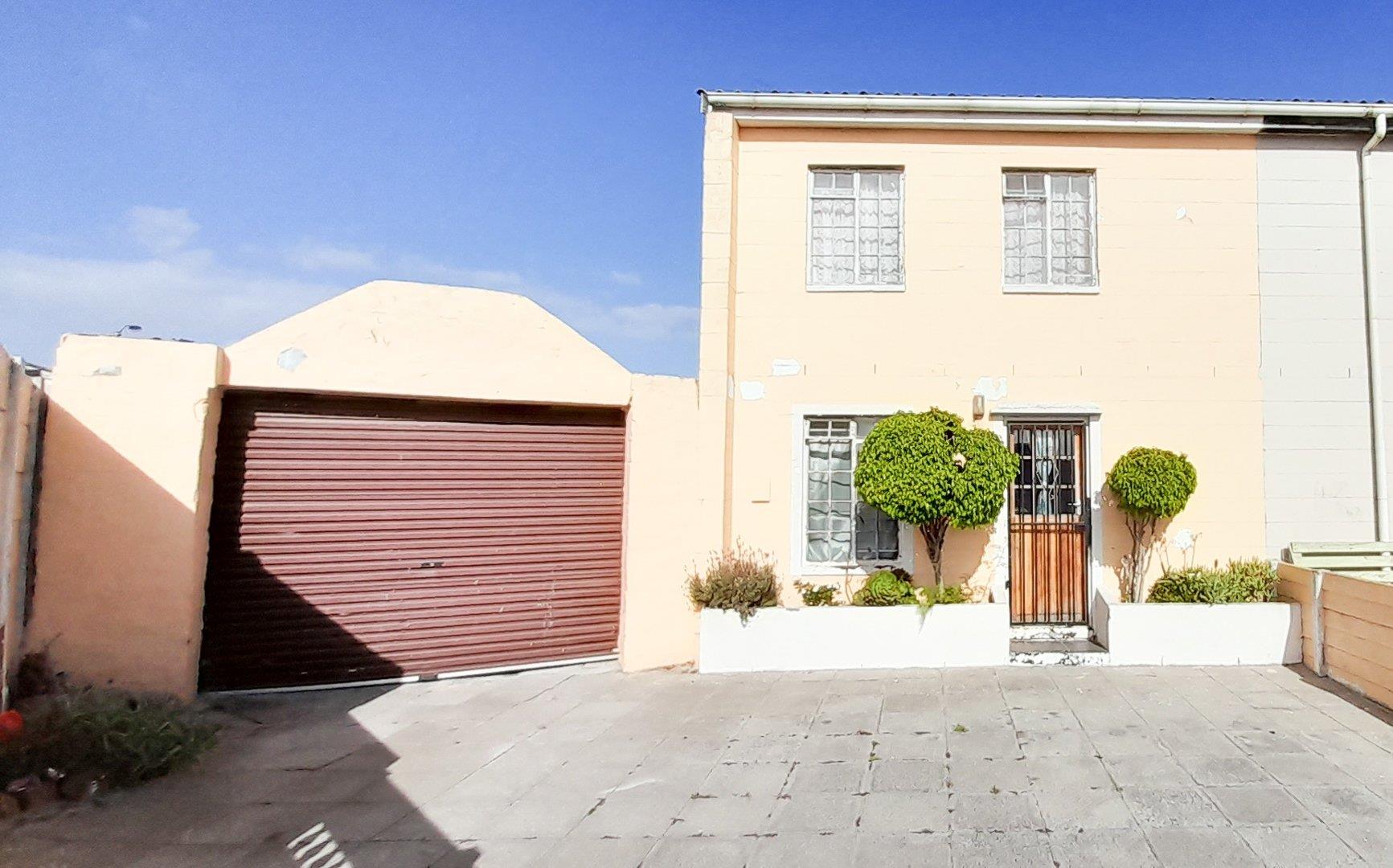 2 Bedroom House for sale in Tafelsig P24113608706