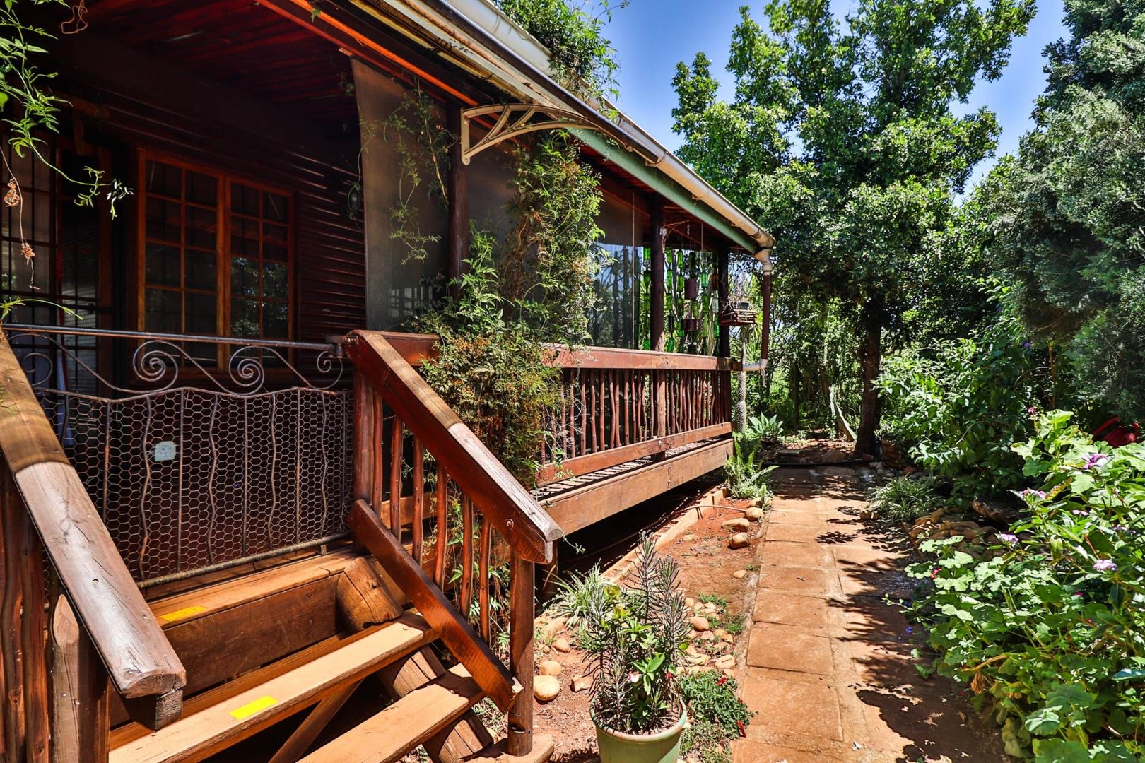 3 Bedroom House for sale in Patensie P24113609418