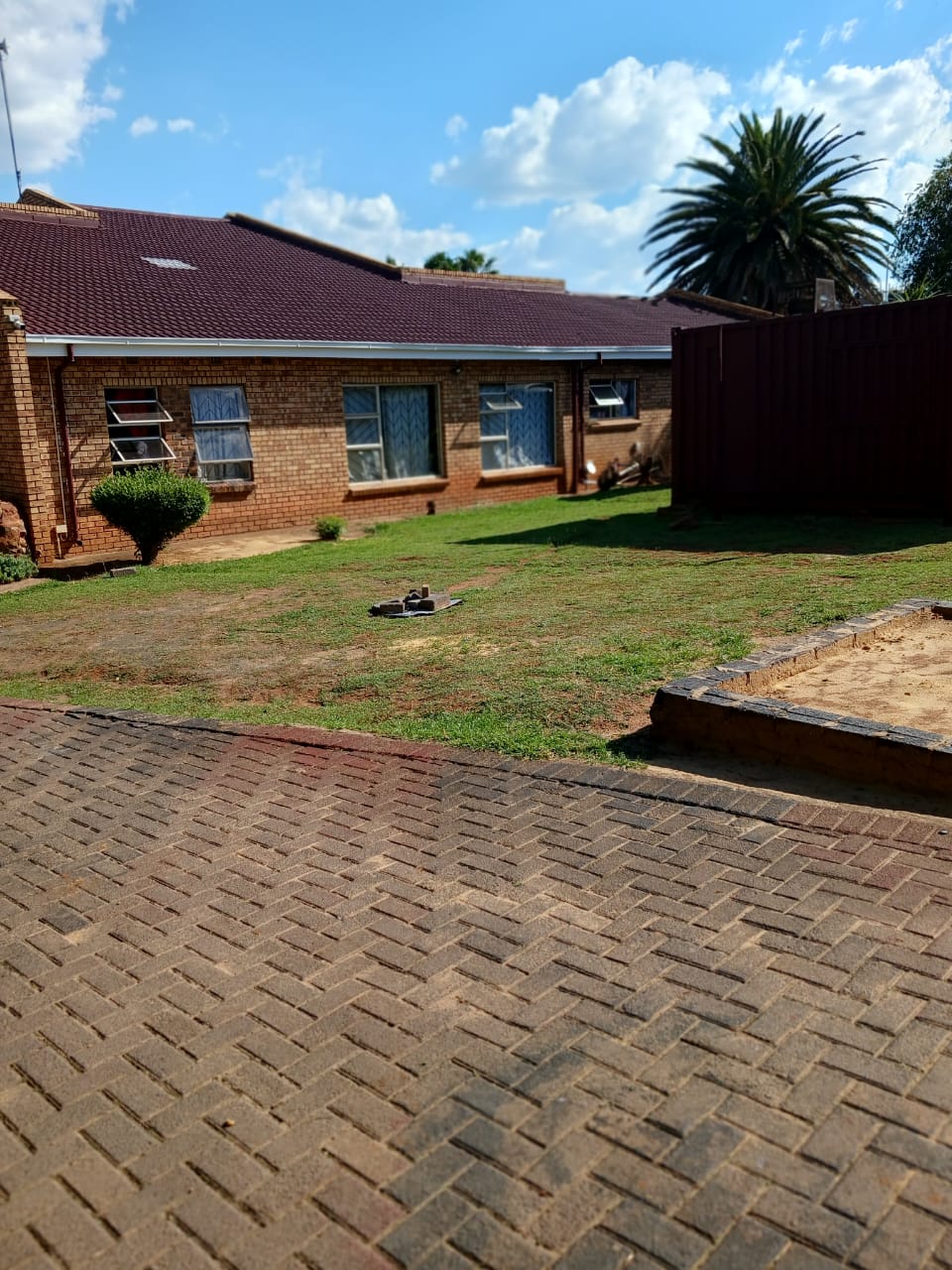 35 Bedroom House for sale in Bedworth Park P24112692371