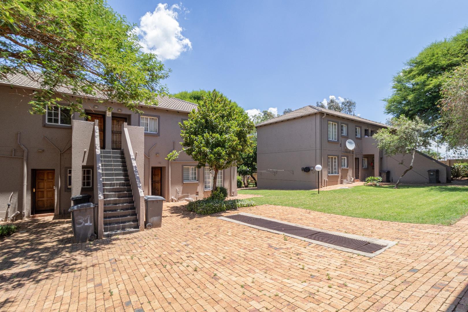 2 Bedroom Apartment / flat for sale in Wilgeheuwel 10 Strauss Avenue