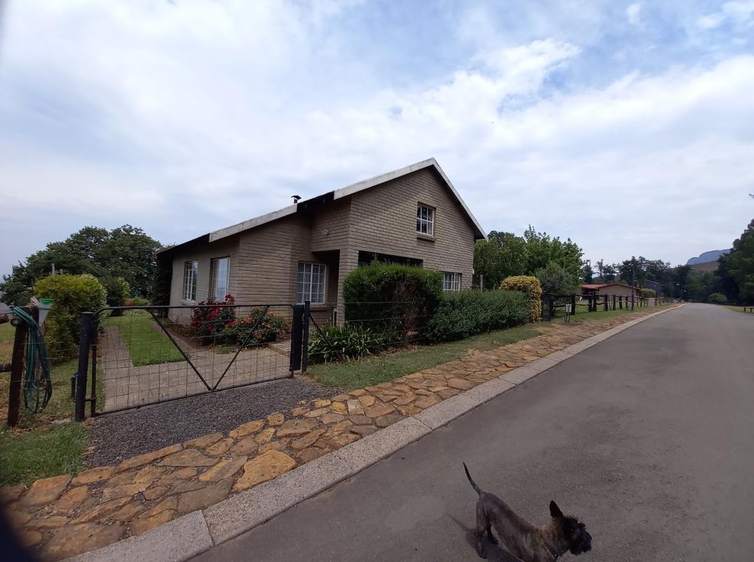 2 Bedroom House for sale in Ladysmith Rural P24113610957