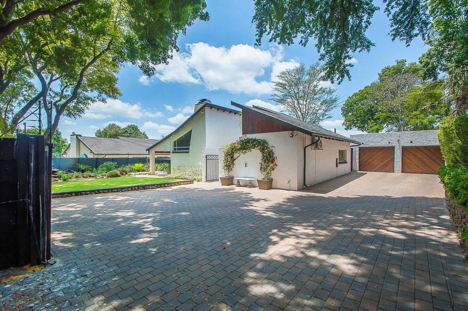 Robindale Property Property and houses for sale in Robindale