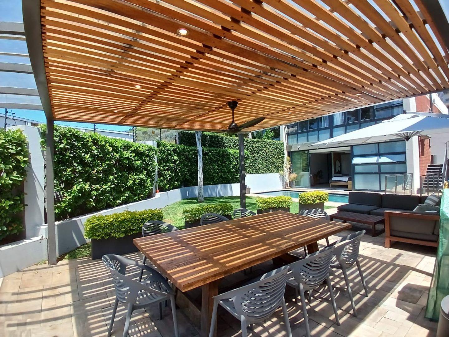 4 Bedroom House for sale in Lynnwood Ridge P24113611280