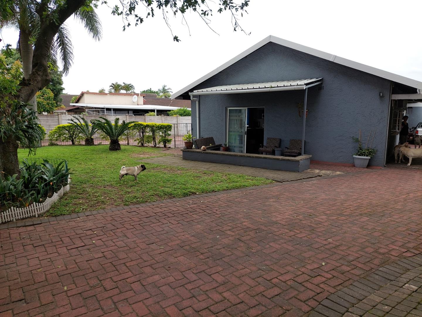 2 Bedroom House for sale in Arboretum P24113611662