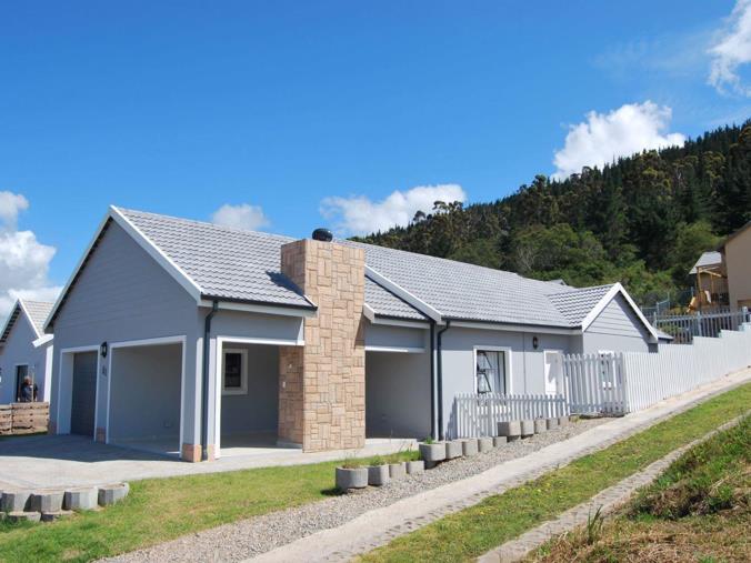 2 Bedroom House for Sale in Sedgefield Central