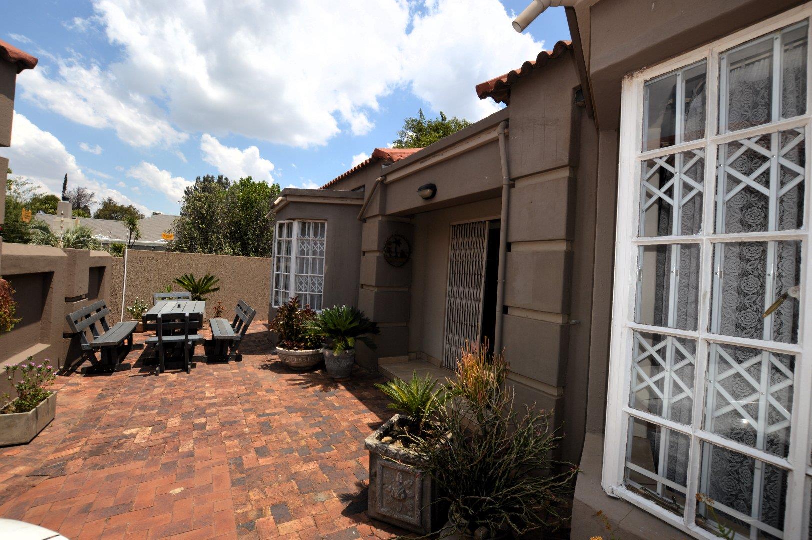 Vanderbijlpark Sw 5 Property Apartments / flats for sale in
