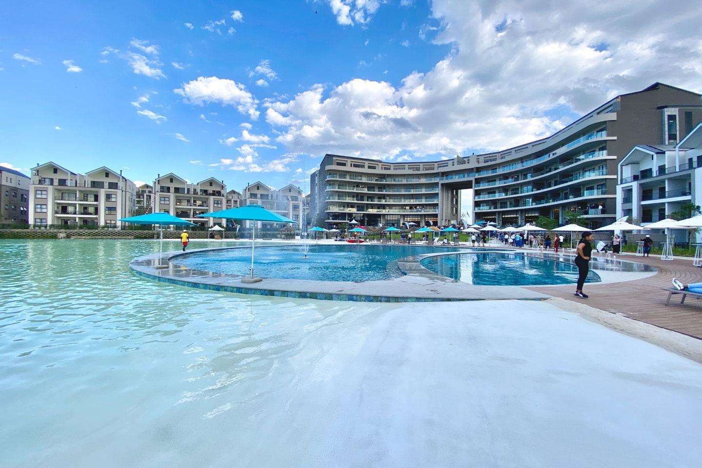 2 Bedroom Apartment / flat for sale in Waterfall P24113614919