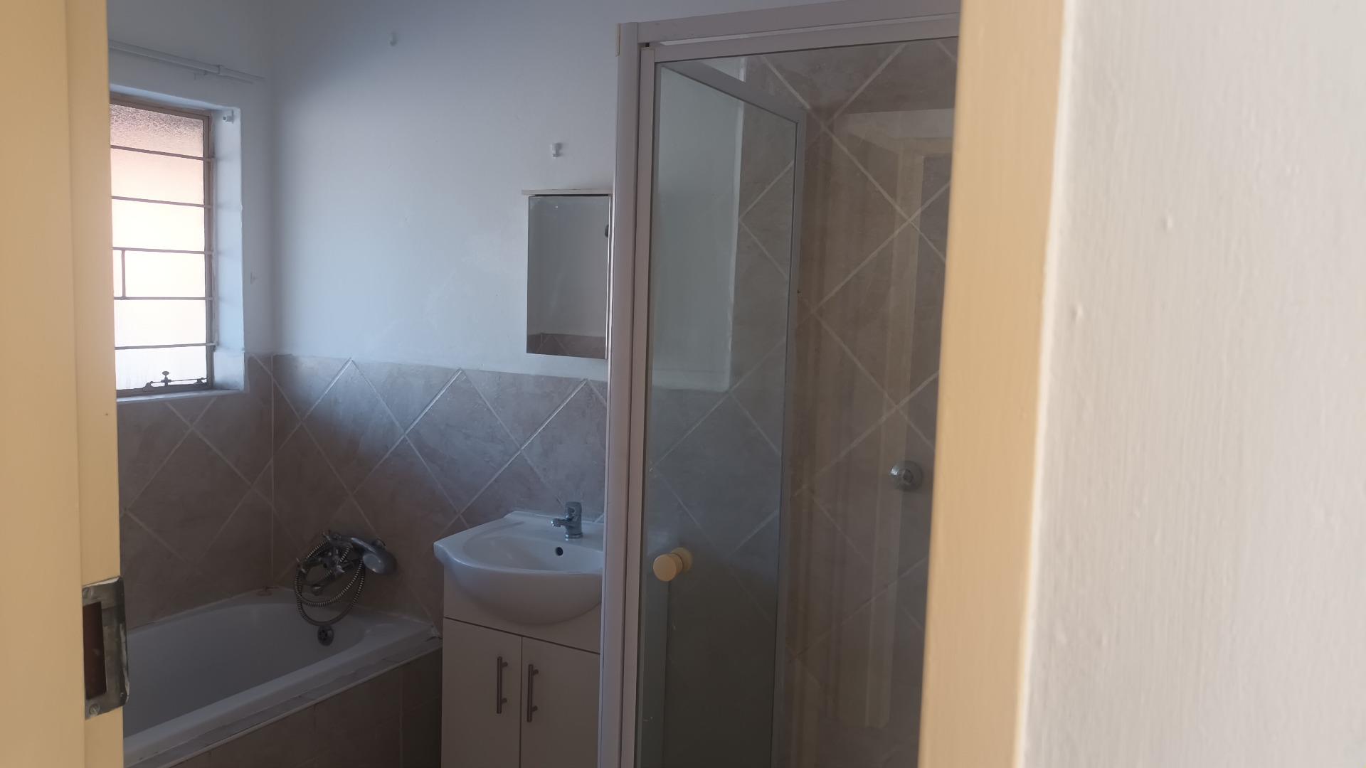 Wentworth Park Property Property and houses for sale in Wentworth