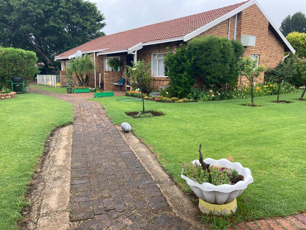 1 Bedroom House for sale in Springs Central 12th St Springs New P24