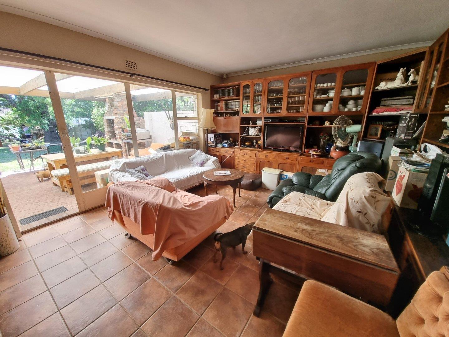 Weybridge Park Property Houses for sale in Weybridge Park