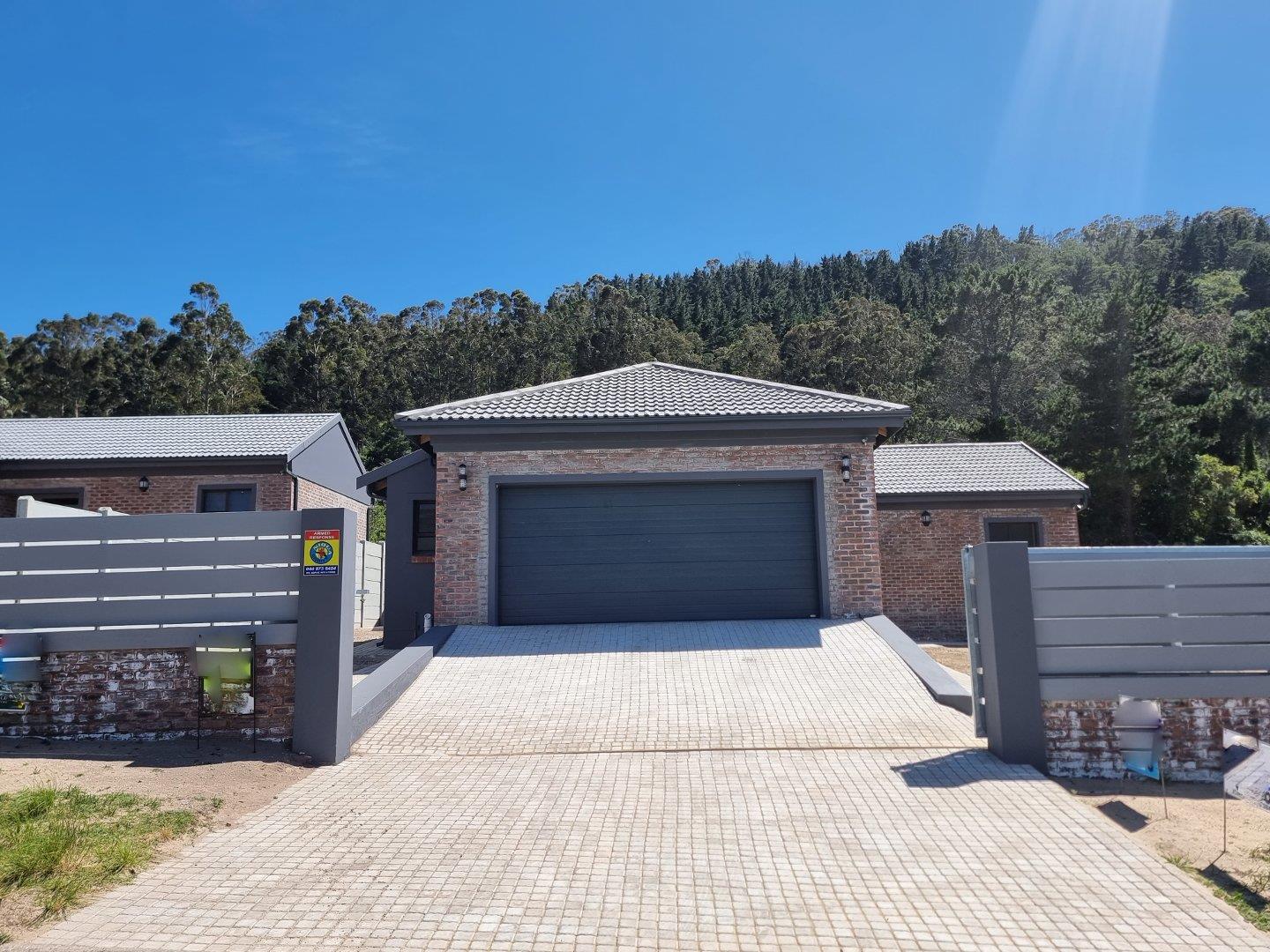 3 Bedroom House for sale in Groenvallei 21 Galjoen Street P24113618636