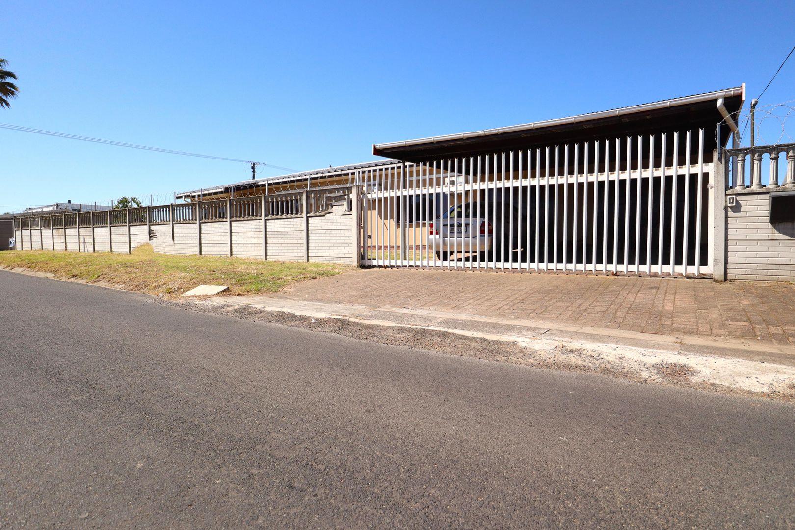 3 Bedroom House for sale in Peerless Park North P24113619569