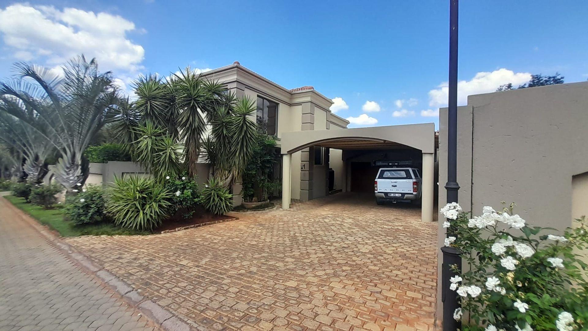 4 Bedroom House for sale in Montana Park P24113619615