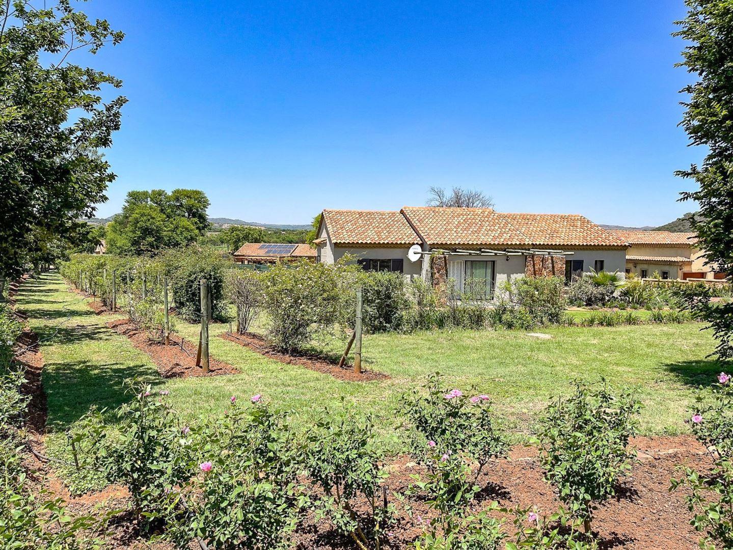 3 Bedroom House for sale in Estate D' Afrique P24113619908