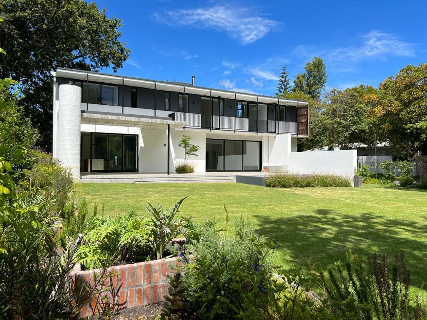 4 Bedroom House for sale in Constantia 9 Evergreen Lane P24112205558