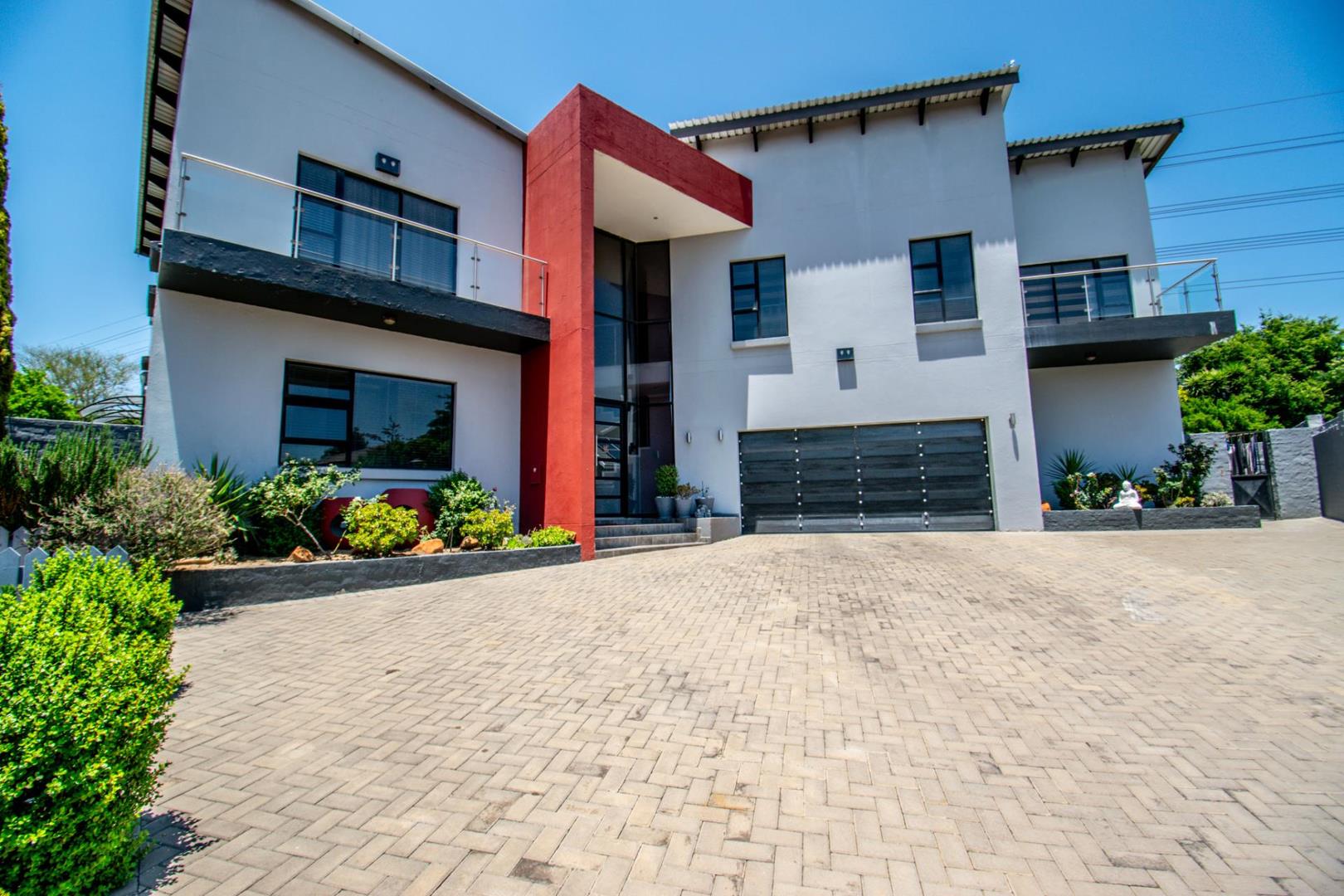 Carlswald Estate Property Property and houses for sale in Carlswald