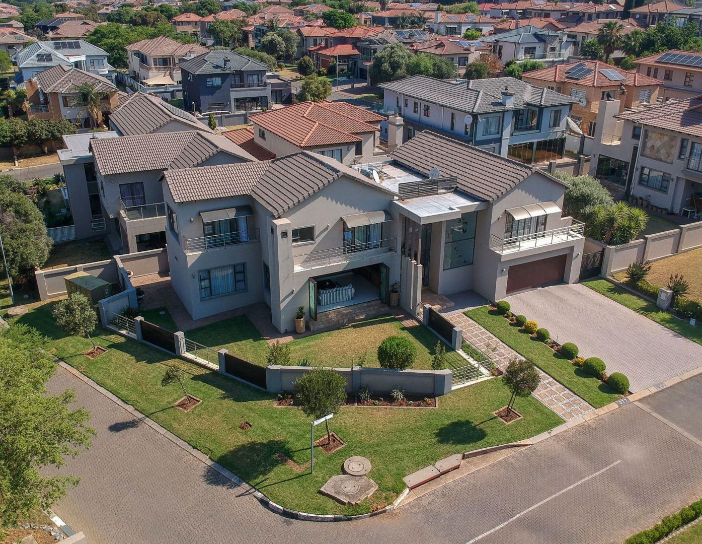 4 Bedroom House for sale in Aspen Hills Nature Estate P24113623254