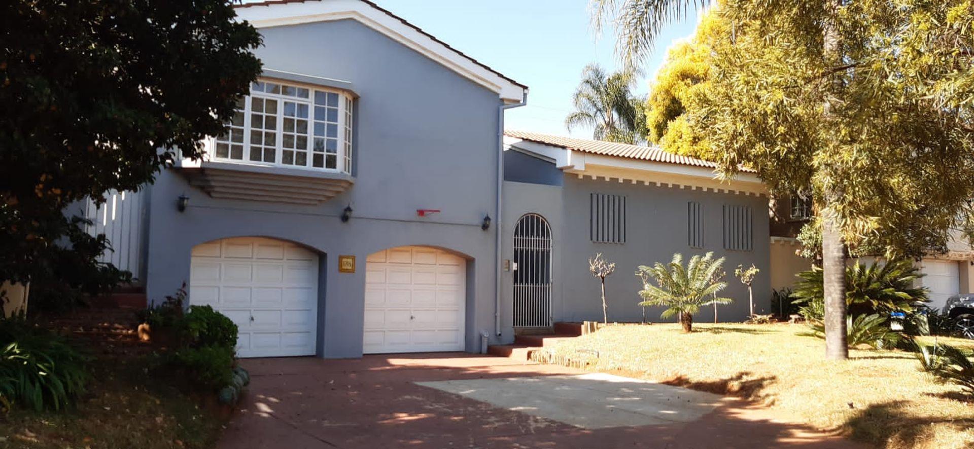 Lynnwood Glen Property Property and houses for sale in Lynnwood Glen