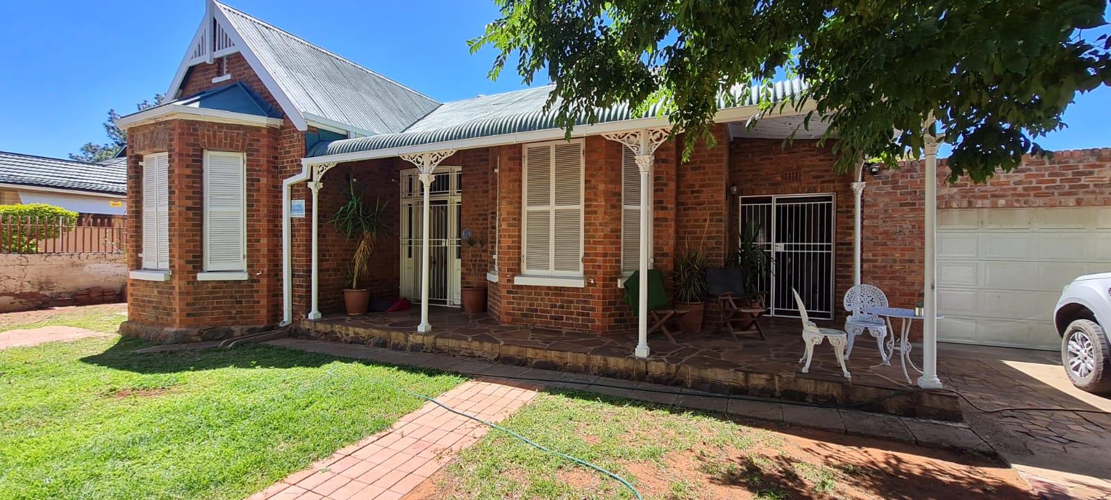 3 Bedroom House for sale in Memorial Road Area P24113625746